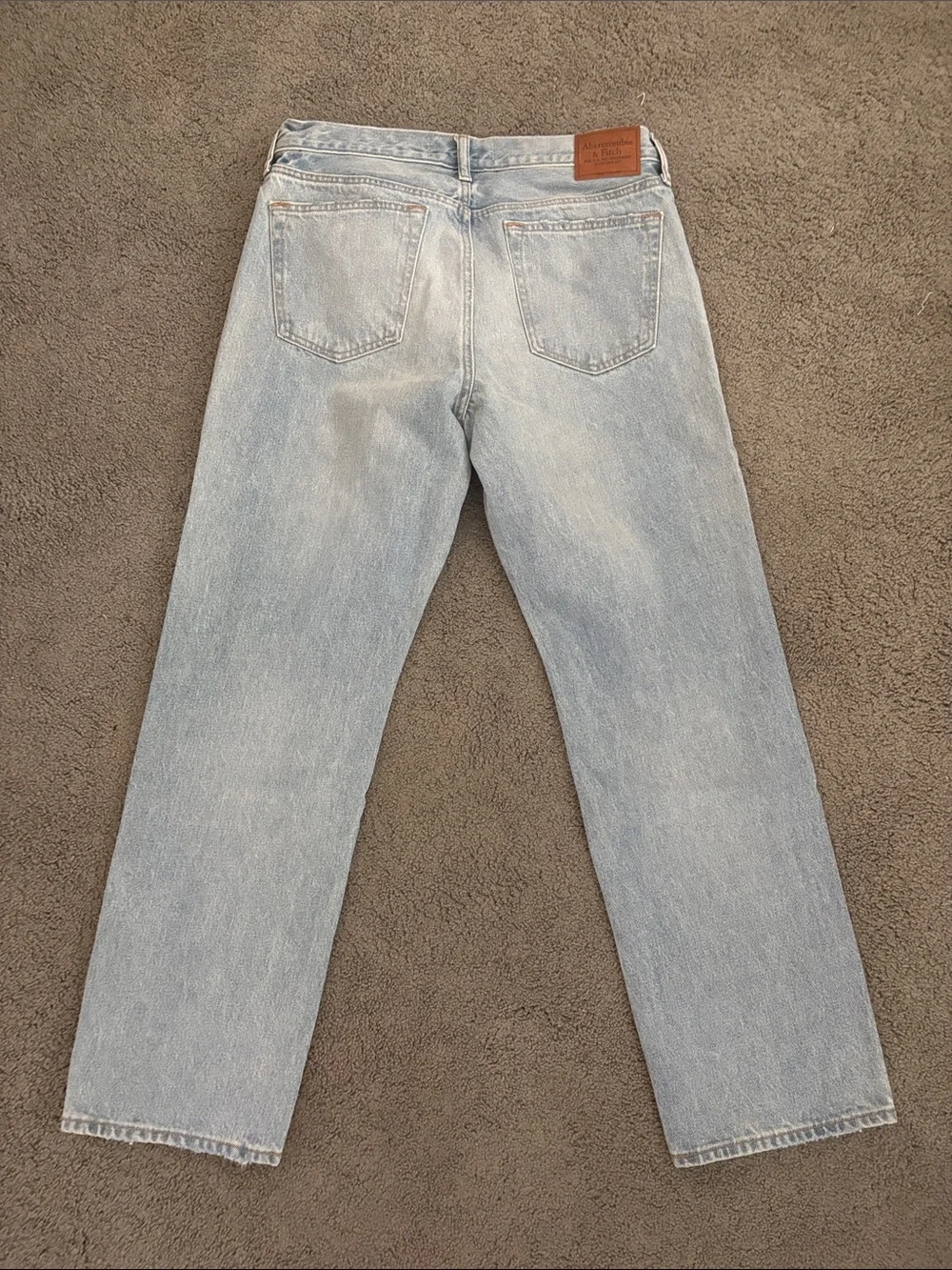 Abercrombie & Fitch relaxed fit